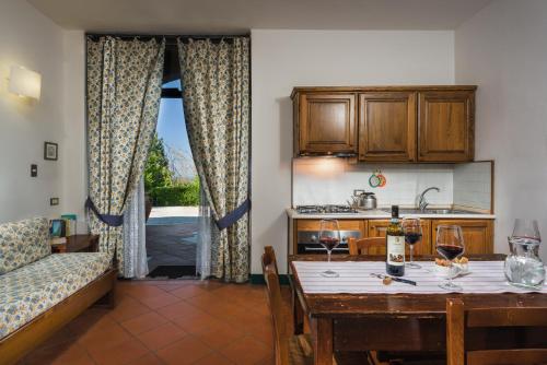 บริการและสิ่งอำนวยความสะดวก, ลา กาซา เดลเล แกวร์เช ฮอลิเดย์ เฮาส์ (La Casa delle Querce Holiday House) in มอนเตปุลชาโน