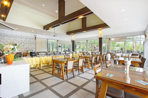 Nana Resort Kaeng Krachan - SHA Plus Certified