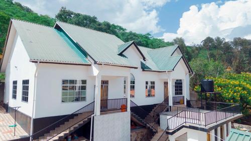 Imani Luxury House- Stylistic & Homely in Iringa