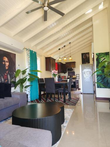 The Surada Bay 2 bedrooms in Old Harbour