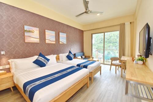 room detail thumbnail 0