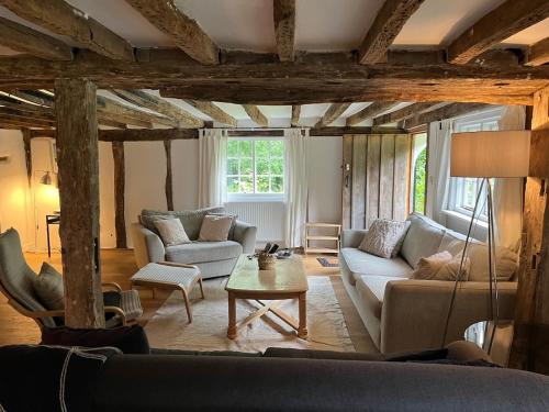 3 bedroom remote rural idyll on the North Downs in Badlesmere