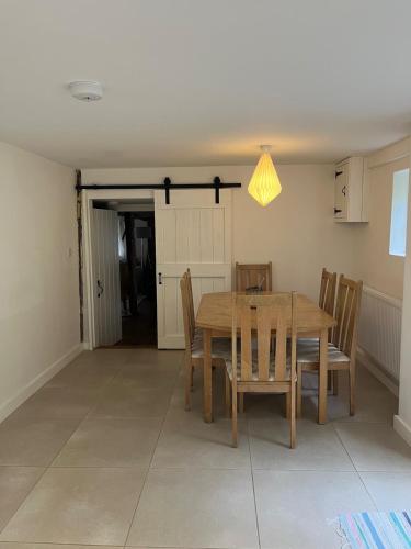 3 bedroom remote rural idyll on the North Downs in Badlesmere