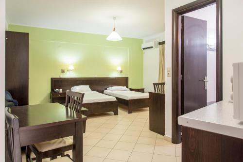 Rio Hotel - image 11