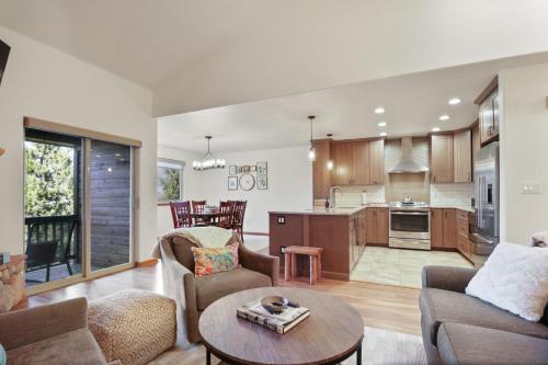 97 Lookout Ridge townhouse – khách sạn tại Dillon Ridge