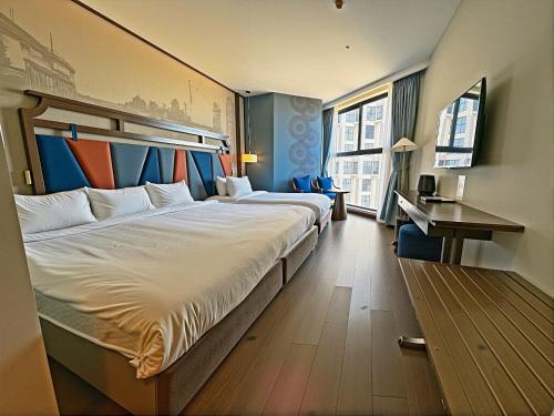 room detail thumbnail 0