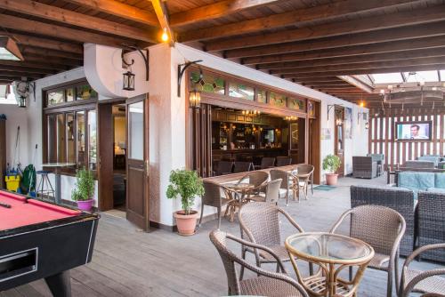 Bar/lounge, Rio Hotel in Kardamaina