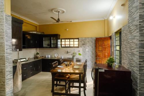 Simsar Villa Homestay in 마하칼리