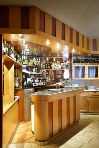 Hotel Univers - image 8