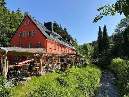 Erlebnishotel & Restaurant Fichtenhäusel am Pöhlagrund in Kühberg, Deutschland