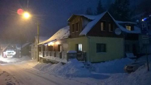 A szálláshely kívülről, Apartmanek u Spicaku in Albrechtice V Jizerskych Horach