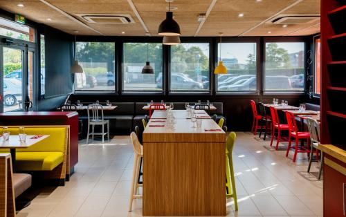 ibis Toulouse Blagnac Aeroport - image 3