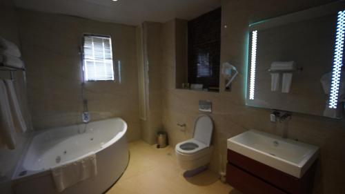 Pearlwort Hotel and Suites