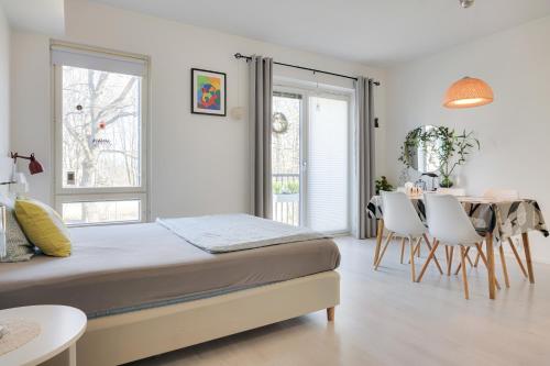 QnQ studio apartment in Pukinmäki