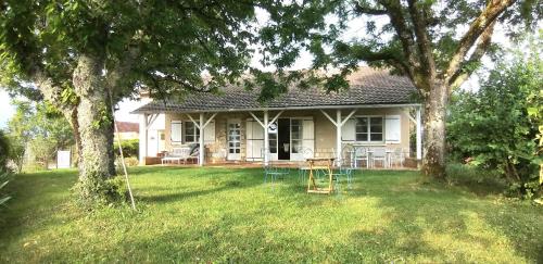 Le Cerisier gîte à louer Reilhaguet