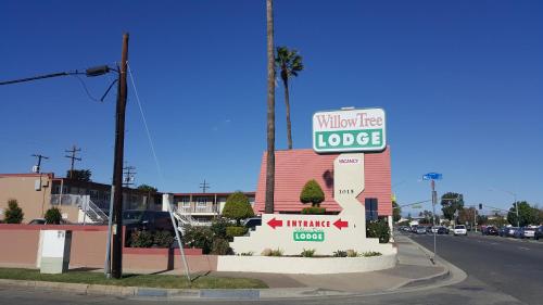 Willow Tree Lodge - 출입구