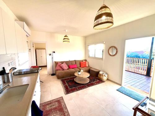 virtuve, Cabin 168 in Neota Golana