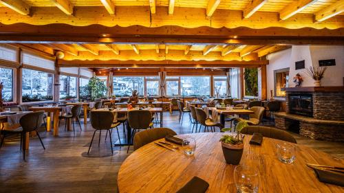 Hotel - Restaurant Le Couchetat in La Bresse