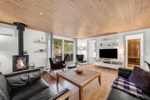Exterior view, Large, Well-Maintained Holiday Home Near Søndervig, With Activity Room, 6-Person Outdoor Hot Tub And in Ringkobing