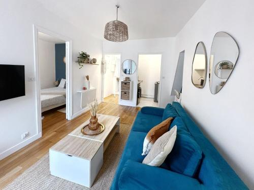 Peaceful haven in Puteaux  La Perle Bleue