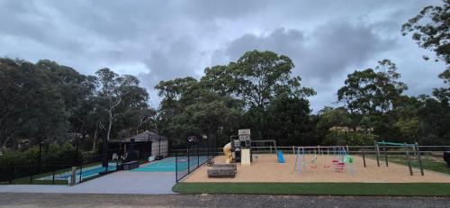 Lodge 1, Family Luxury Country Retreat Spa & Pool in Diamond Creek