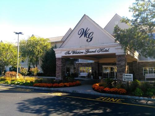 The Wilshire Grand Hotel in West Orange, USA