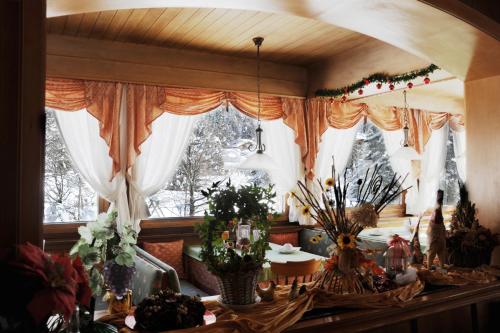 Hotel Garni St. Hubertus – Madonna di Campiglio, TN