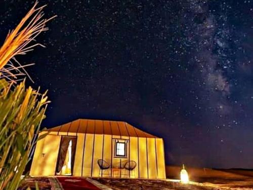 Luxury Dune's Camp in Takojt