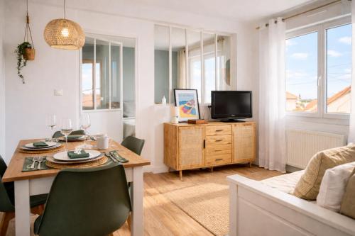 superbe appartement entierement renove - proche plage - quartier presidents