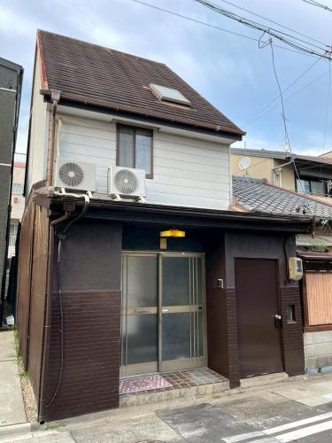 Exterior view, Modern style old house in Minami