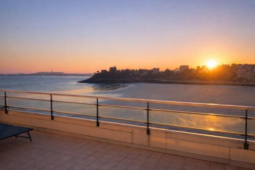 La Terrasse - Vue Mer - au coeur de Dinard