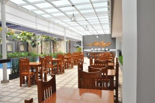 Emerald Hotel Pangandaran