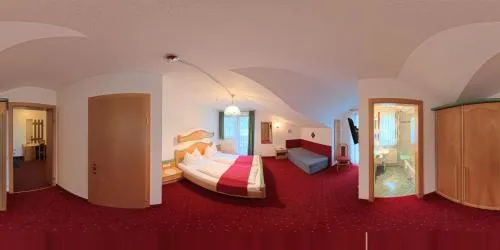 Komfort Appartement Windberger, 5m to ski slope, 200m to cable car, Schladming Dachsteincard inklusive in Schladming, Österreich