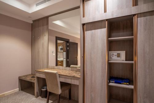 NARS Plus Serviced Apartments - Al Basateen - Tap to explore photos