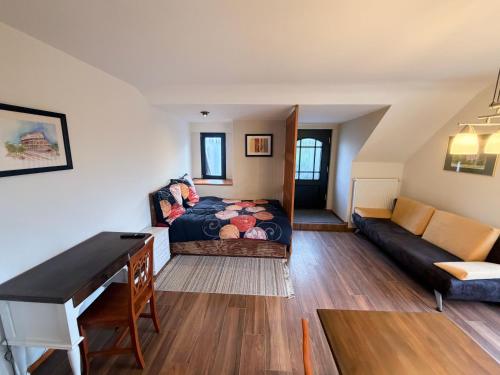 Einliegerwohnung in einer Traumvilla in Bergisch Gladbach