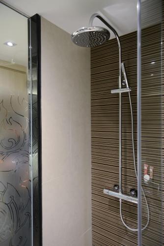 Grand Deluxe Room image 1