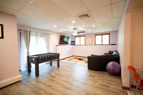 共用Lounge/電視區, Conveniently Located & Comfy Suite FIFA World Cup! in 戴德姆