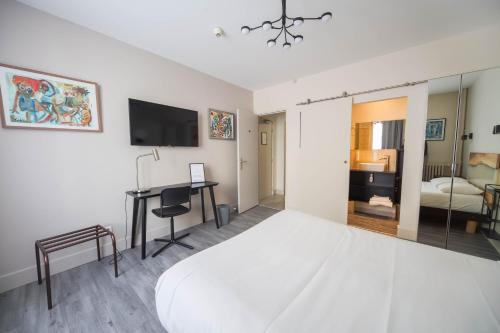 hotel photo