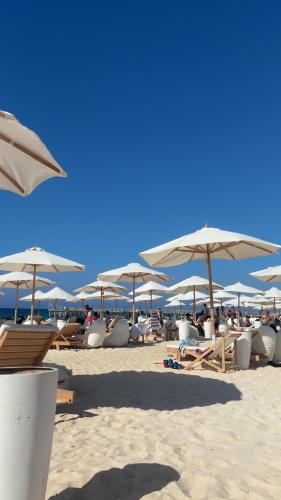 Tinos – khách sạn tại Zawiyat Ailat Nuh