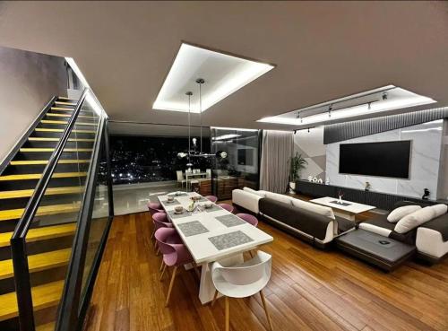 Medellín Skyview penthouse