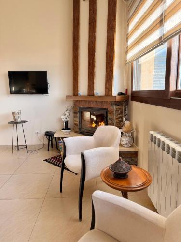 Austria Luxury Apartments, Faraya Hotel in Фарая