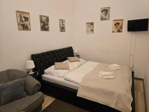 Budapest Bed and Breakfast - main image