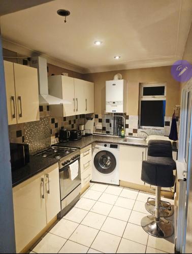 Stylish Guest House In Heart Of Dartford Central - Dartford