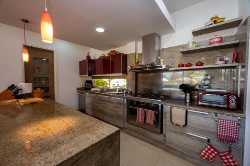 Kitchen, Maravillosa Villa en Marina Baru enCartagena! in Santa Ana