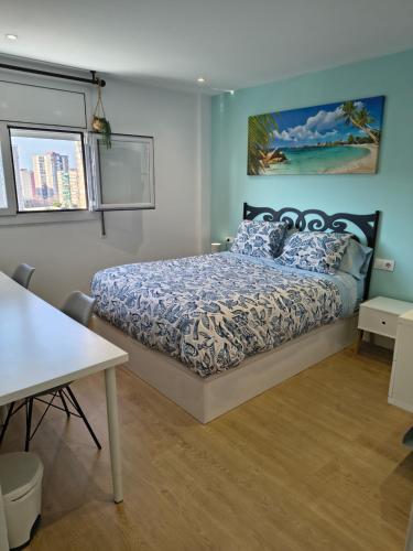 room detail thumbnail 0