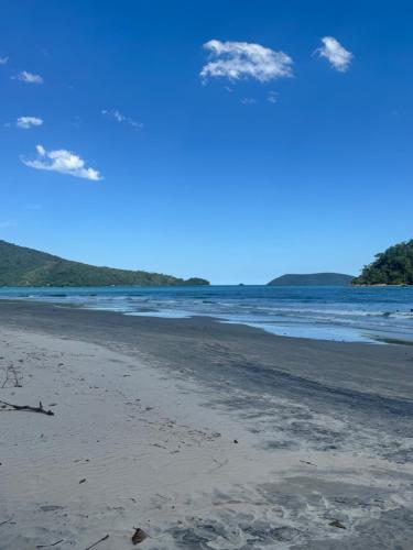 Ubatuba - Apto 500m da Praia do sape - Condominio Manhattan in Praia do Sape