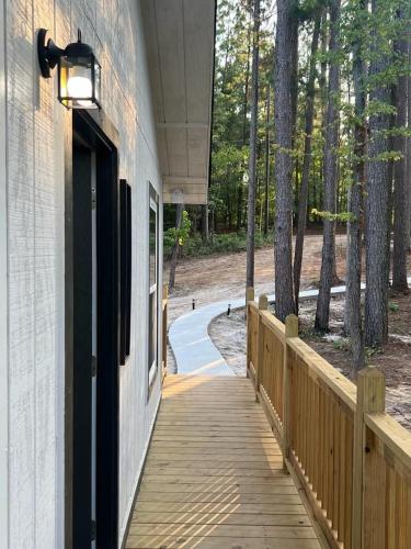 Quiet Cozy Cabin with essentials Minutes to Lake Fork in Mineola (TX)