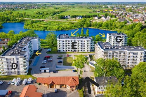 Belle View - 3pok, nawet 5 łóżek, piękny widok na rzekę, TV55" z Netflix i Max, parking, winda (Belle View - 3pok, nawet 5 lozek, piekny widok na rzeke, TV55" z Netflix i Max, parking, winda) in Ilawa