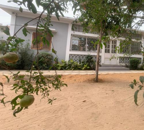 Appartement 4 Chambres à Thiès, Jardin, Parking – khách sạn tại Thies
