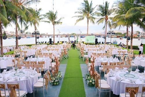 Restaurant, Champa Island Nha Trang - Resort Hotel & Spa in Ngoc Hiep